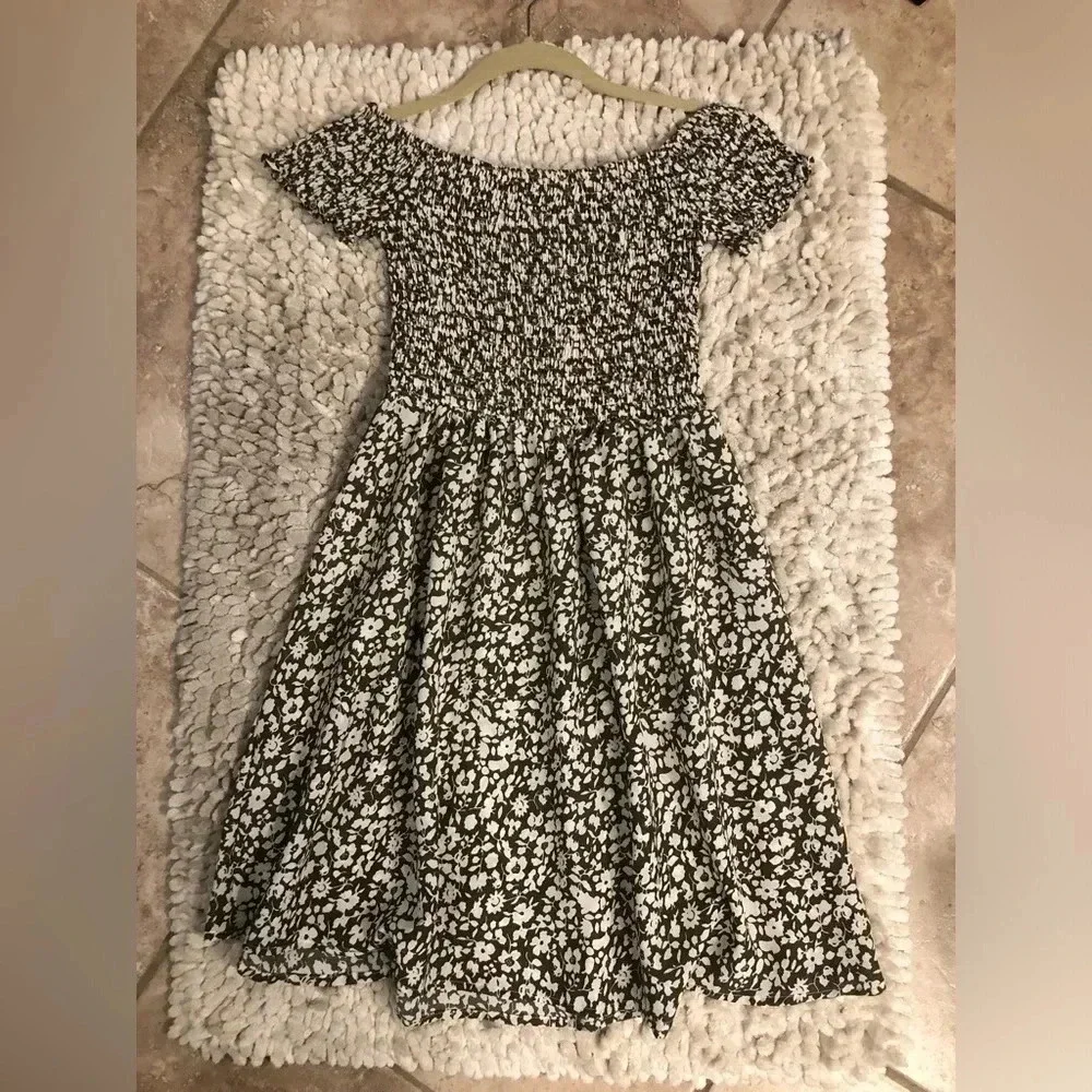 Romwe Women's Floral Print Off Shoulder Trumpet Sleeve Dress Sz S - Picture 5 of 9